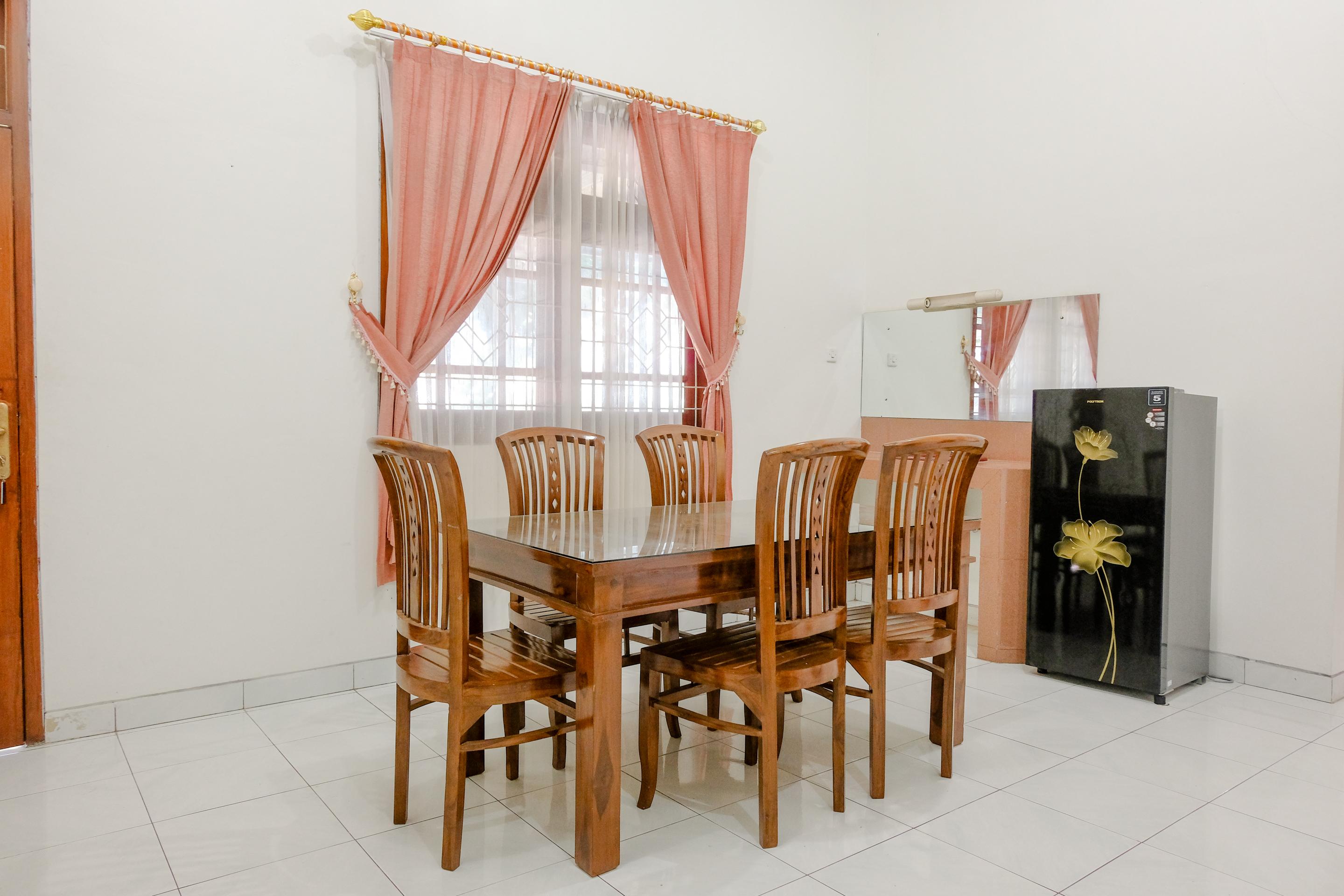 Villa Pakis Residence Banyuwangi بانيووانجى المظهر الخارجي الصورة