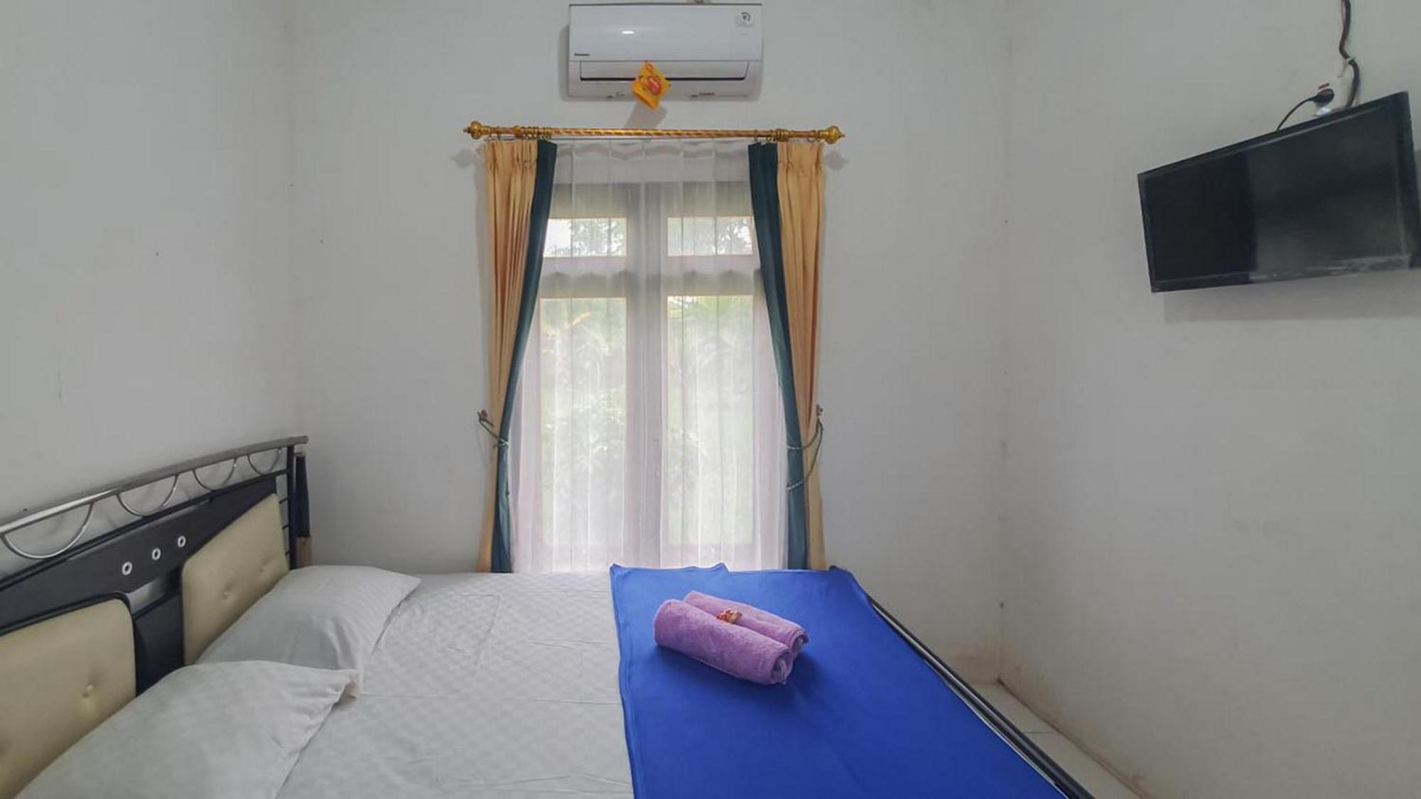 Villa Pakis Residence Banyuwangi بانيووانجى المظهر الخارجي الصورة
