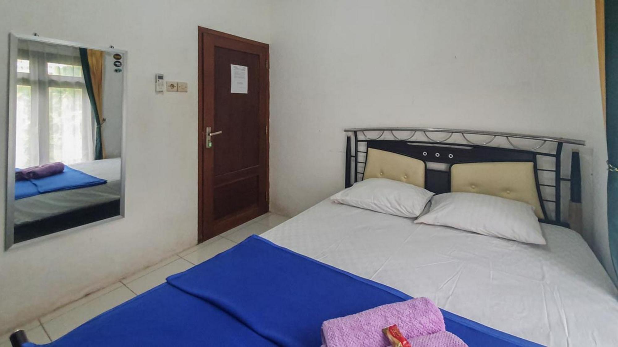 Villa Pakis Residence Banyuwangi بانيووانجى المظهر الخارجي الصورة