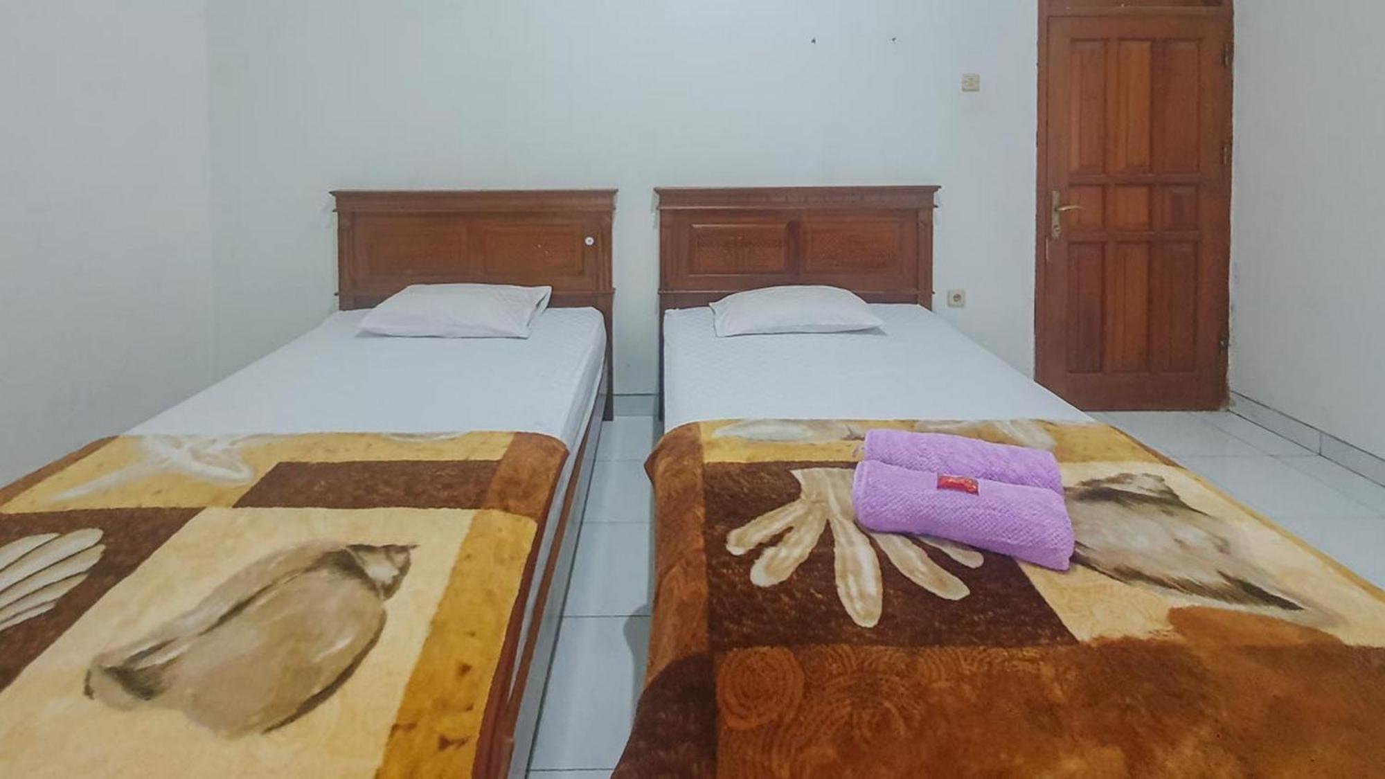 Villa Pakis Residence Banyuwangi بانيووانجى المظهر الخارجي الصورة